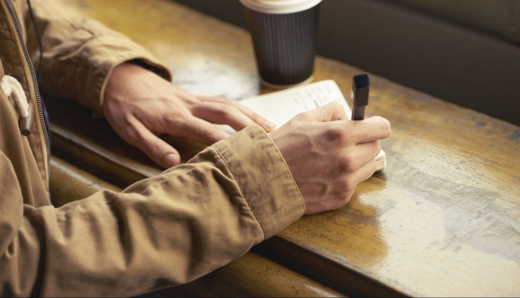 La scrittura ai tempi dell’hashtag. Una riflessione sulla forma di linguaggio più evoluta di tutte