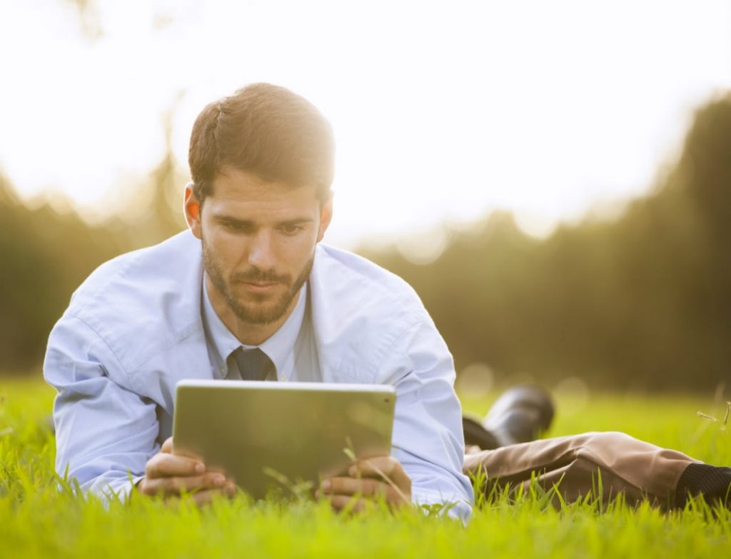 Vuoi fare carriera? Allora utilizza le prossime 20 ore per studiare (oppure non lamentarti)