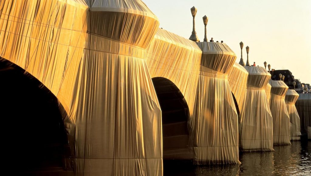 Impegno, relazione, libertà, innovazione: i 4 valori dell'arte di Christo