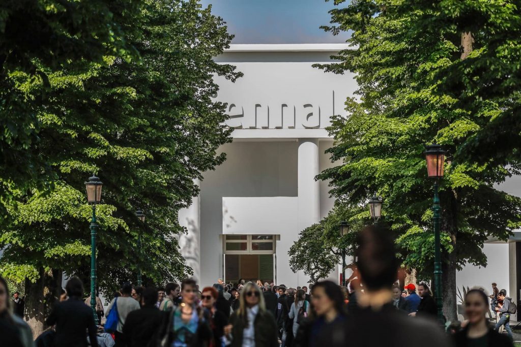 Biennale di Venezia 2019: l’arte deve parlare alle coscienze
