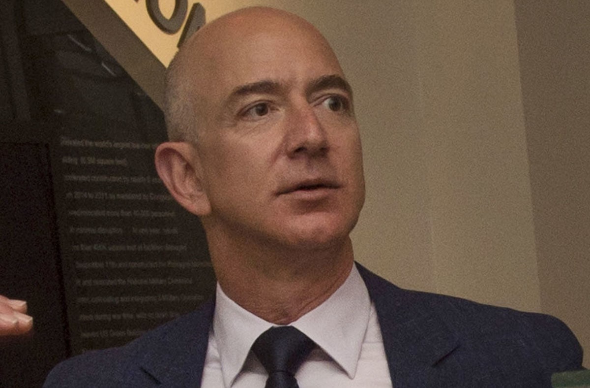 Immagine principale di: Non esistono destini segnati – Cosa imparare da Jeff Bezos