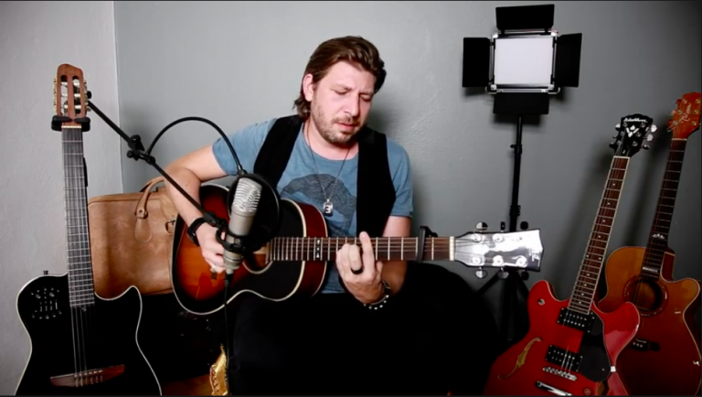 Immagine principale di: Note d'Italia - Basilicata: Daniele Stefani canta Mango ed Arisa