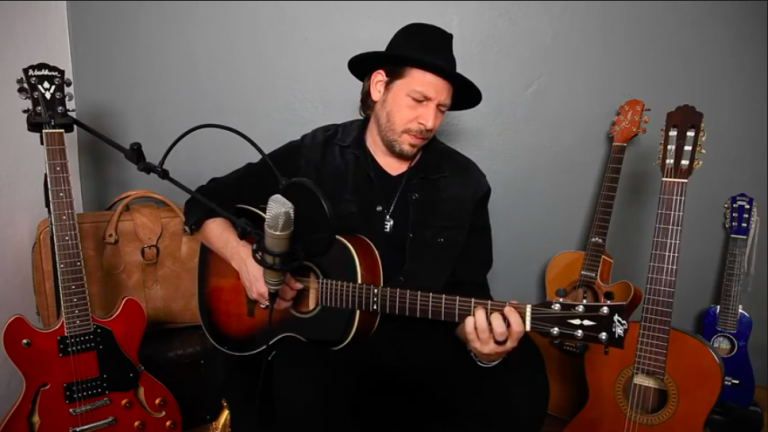 Immagine principale di: Note d'Italia - Calabria: Daniele Stefani canta Mia Martini e Rino Gaetano