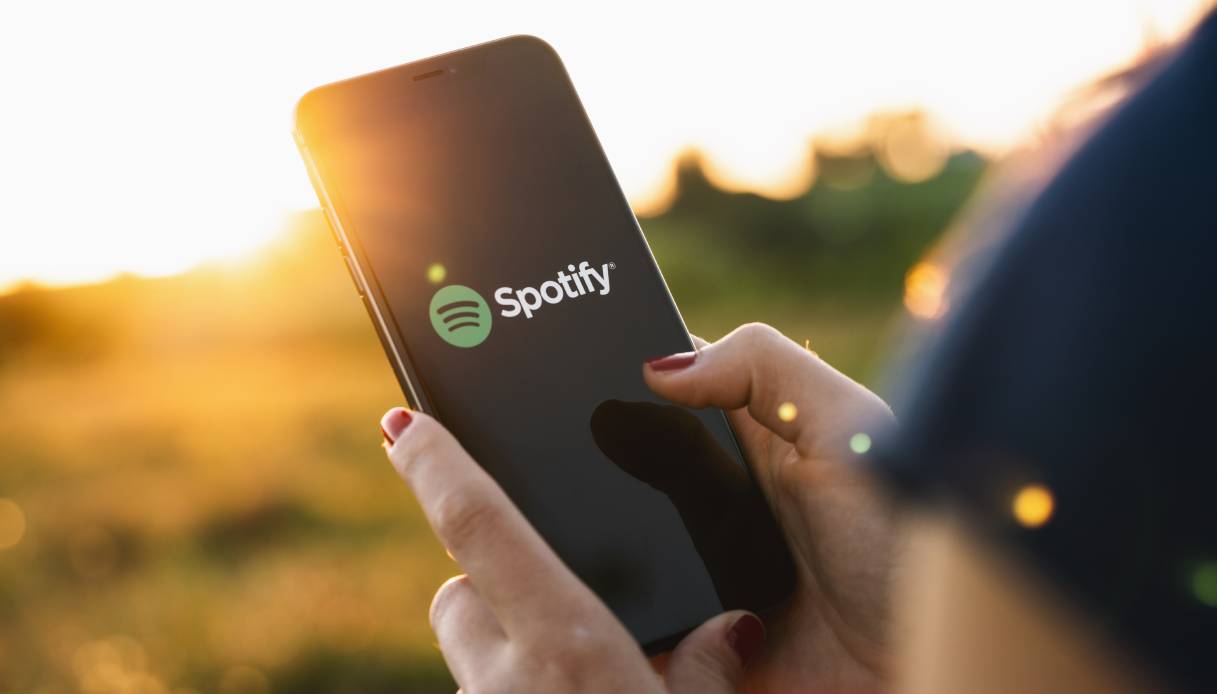 Immagine principale di: Spotify, come cambia la piattaforma che ci fa ascoltare il mondo