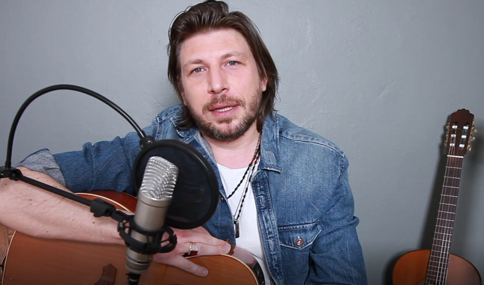 Note d’Italia – Daniele Stefani ripercorre la carriera di Baglioni, uno dei maggiori interpreti dell’amore
