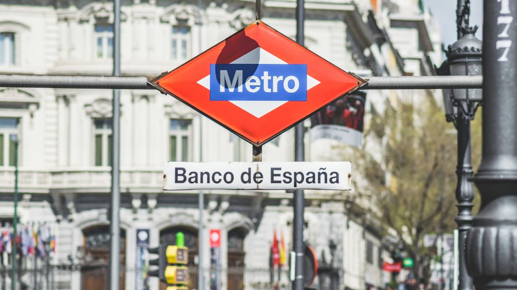 Trasporti pubblici gratis per 4 mesi in Spagna. Ecco come funziona e quanto è utile.