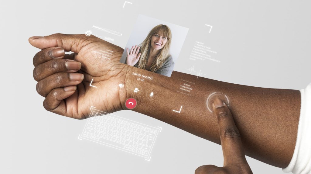 Augmented Eternity: l’alter ego digitale che parla e ragiona come noi. Ma può vivere in eterno.